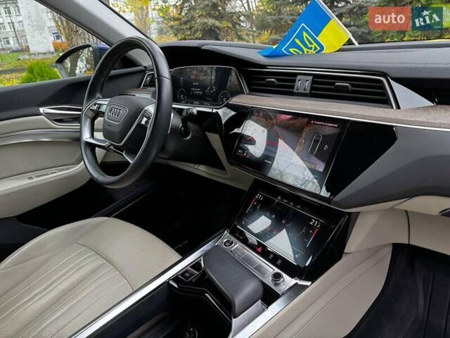 Синий Ауди E-Tron, объемом двигателя 0 л и пробегом 104 тыс. км за 33490 $, фото 41 на Automoto.ua