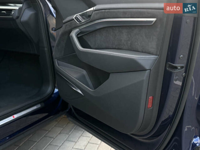 Синий Ауди E-Tron, объемом двигателя 0 л и пробегом 71 тыс. км за 28300 $, фото 20 на Automoto.ua