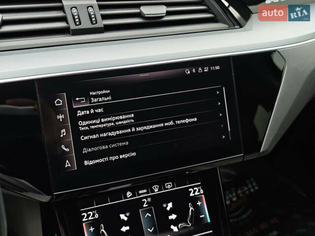 Синий Ауди E-Tron, объемом двигателя 0 л и пробегом 95 тыс. км за 34999 $, фото 57 на Automoto.ua