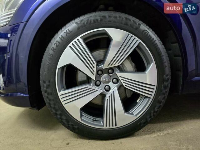 Синий Ауди E-Tron, объемом двигателя 0 л и пробегом 43 тыс. км за 39500 $, фото 84 на Automoto.ua