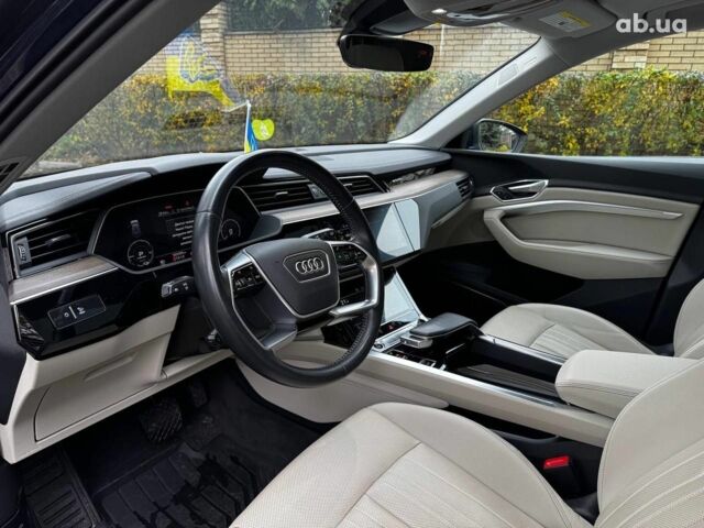 Синий Ауди E-Tron, объемом двигателя 0 л и пробегом 104 тыс. км за 33490 $, фото 17 на Automoto.ua