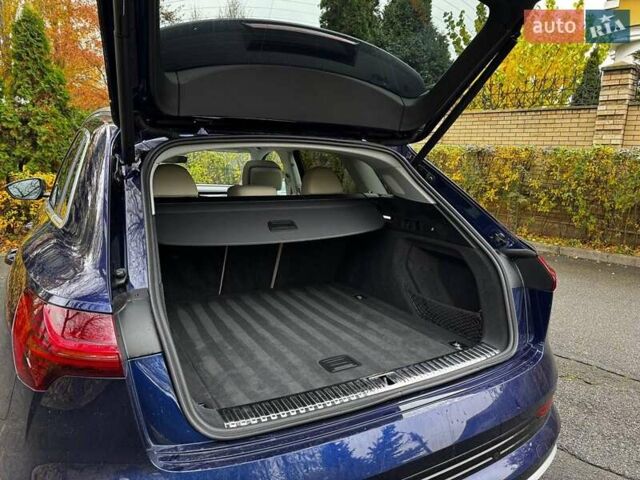 Синий Ауди E-Tron, объемом двигателя 0 л и пробегом 104 тыс. км за 33490 $, фото 35 на Automoto.ua