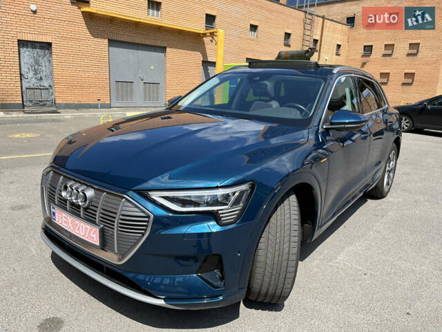 Синий Ауди E-Tron, объемом двигателя 0 л и пробегом 126 тыс. км за 25900 $, фото 130 на Automoto.ua
