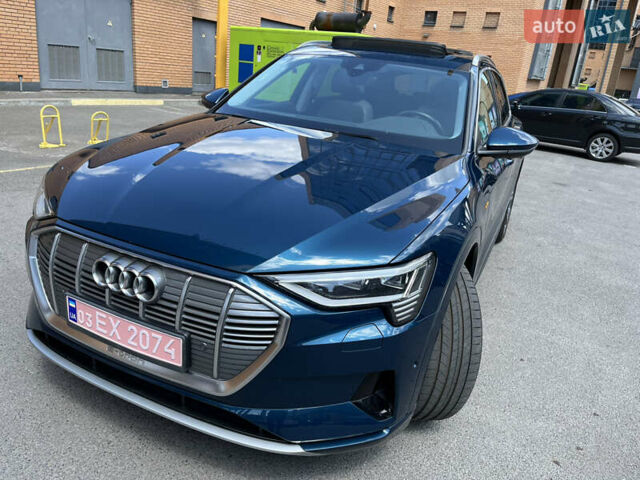 Синий Ауди E-Tron, объемом двигателя 0 л и пробегом 126 тыс. км за 25900 $, фото 121 на Automoto.ua
