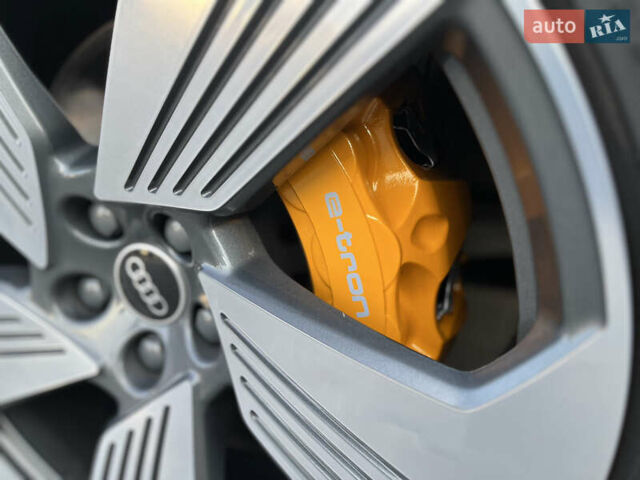 Синій Ауді E-Tron, об'ємом двигуна 0 л та пробігом 80 тис. км за 37500 $, фото 30 на Automoto.ua