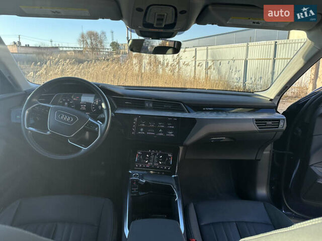 Синий Ауди E-Tron, объемом двигателя 0 л и пробегом 46 тыс. км за 31000 $, фото 9 на Automoto.ua