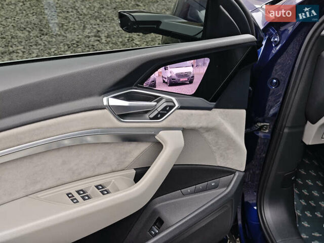 Синий Ауди E-Tron, объемом двигателя 0 л и пробегом 95 тыс. км за 34999 $, фото 26 на Automoto.ua
