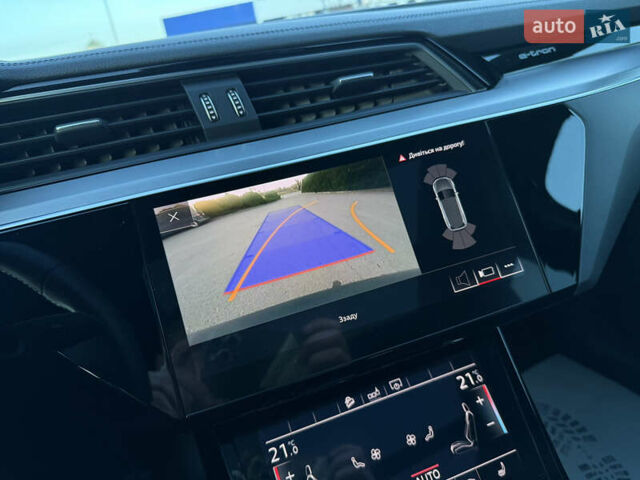 Синій Ауді E-Tron, об'ємом двигуна 0 л та пробігом 170 тис. км за 26499 $, фото 69 на Automoto.ua