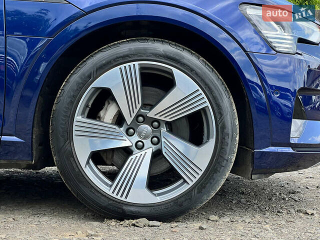 Синій Ауді E-Tron, об'ємом двигуна 0 л та пробігом 38 тис. км за 39511 $, фото 27 на Automoto.ua