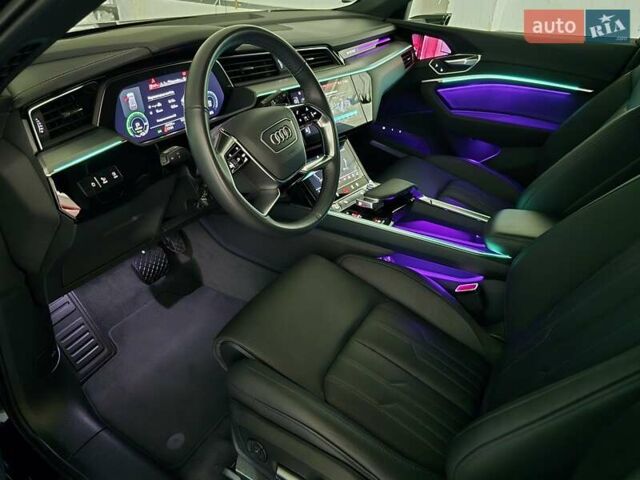 Синий Ауди E-Tron, объемом двигателя 0 л и пробегом 43 тыс. км за 39500 $, фото 17 на Automoto.ua
