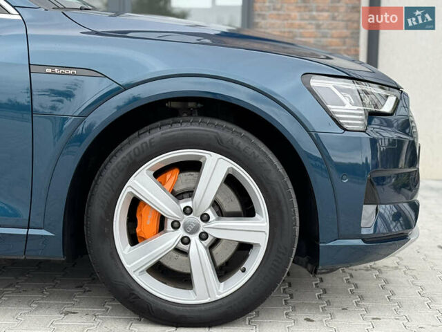 Синий Ауди E-Tron, объемом двигателя 0 л и пробегом 96 тыс. км за 25999 $, фото 20 на Automoto.ua