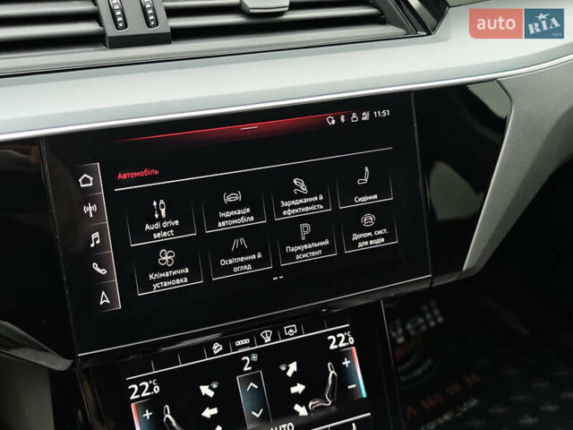 Синий Ауди E-Tron, объемом двигателя 0 л и пробегом 95 тыс. км за 34999 $, фото 56 на Automoto.ua