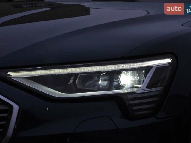 Синий Ауди E-Tron, объемом двигателя 0 л и пробегом 52 тыс. км за 31500 $, фото 47 на Automoto.ua