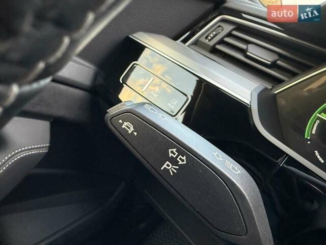 Синий Ауди E-Tron, объемом двигателя 0 л и пробегом 53 тыс. км за 33700 $, фото 24 на Automoto.ua