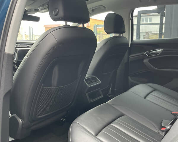 Синий Ауди E-Tron, объемом двигателя 0 л и пробегом 111 тыс. км за 26200 $, фото 22 на Automoto.ua