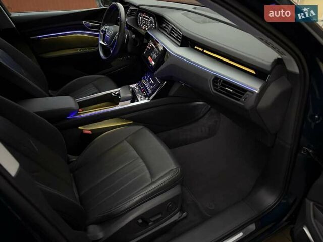 Синий Ауди E-Tron, объемом двигателя 0 л и пробегом 100 тыс. км за 29300 $, фото 10 на Automoto.ua