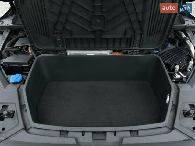 Синий Ауди E-Tron, объемом двигателя 0 л и пробегом 85 тыс. км за 38999 $, фото 1 на Automoto.ua