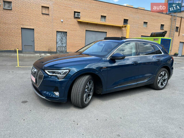 Синий Ауди E-Tron, объемом двигателя 0 л и пробегом 126 тыс. км за 25900 $, фото 111 на Automoto.ua
