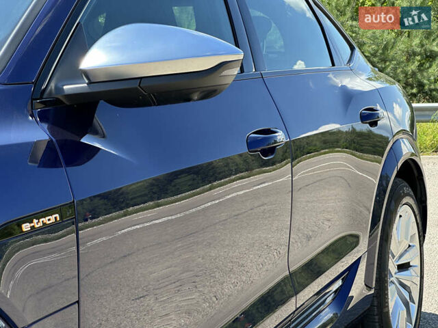 Синий Ауди E-Tron, объемом двигателя 0 л и пробегом 58 тыс. км за 43999 $, фото 37 на Automoto.ua