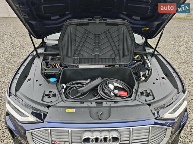 Синий Ауди E-Tron, объемом двигателя 0 л и пробегом 95 тыс. км за 34999 $, фото 83 на Automoto.ua