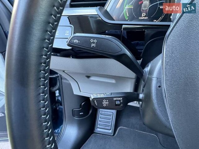Синий Ауди E-Tron, объемом двигателя 0 л и пробегом 47 тыс. км за 36500 $, фото 43 на Automoto.ua