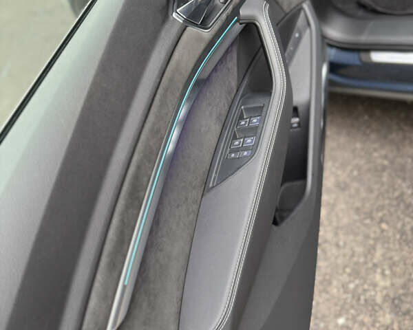 Синий Ауди E-Tron, объемом двигателя 0 л и пробегом 113 тыс. км за 32500 $, фото 17 на Automoto.ua