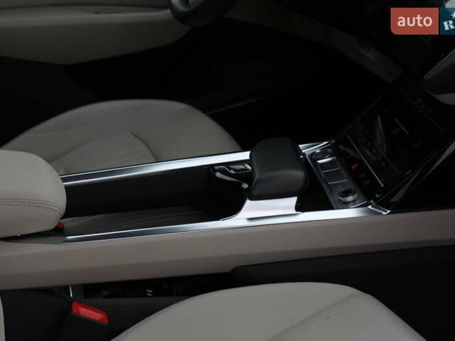 Синий Ауди E-Tron, объемом двигателя 0 л и пробегом 70 тыс. км за 34700 $, фото 23 на Automoto.ua