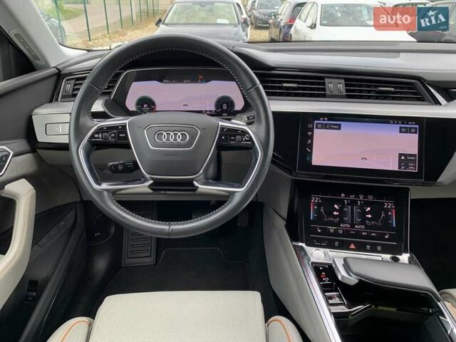 Синий Ауди E-Tron, объемом двигателя 0 л и пробегом 57 тыс. км за 38500 $, фото 58 на Automoto.ua