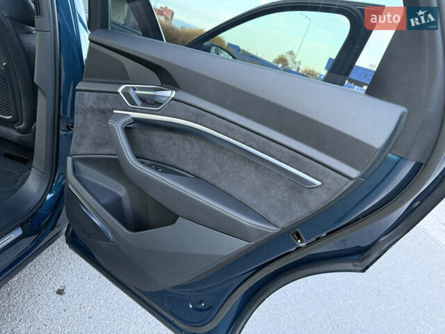 Синій Ауді E-Tron, об'ємом двигуна 0 л та пробігом 170 тис. км за 26499 $, фото 58 на Automoto.ua