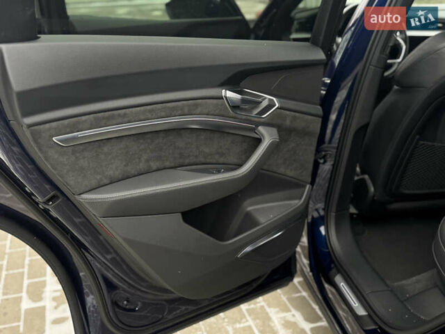 Синий Ауди E-Tron, объемом двигателя 0 л и пробегом 71 тыс. км за 28300 $, фото 36 на Automoto.ua