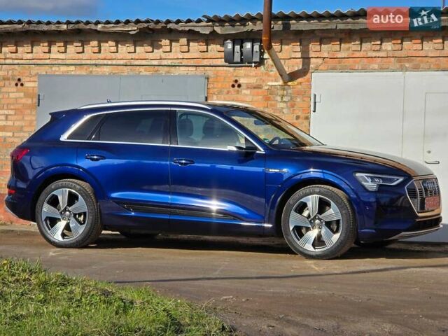 Синий Ауди E-Tron, объемом двигателя 0 л и пробегом 43 тыс. км за 39500 $, фото 9 на Automoto.ua