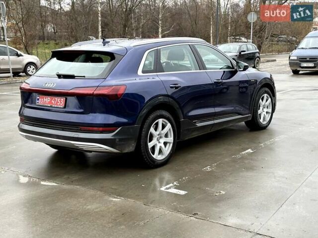 Синій Ауді E-Tron, об'ємом двигуна 0 л та пробігом 95 тис. км за 33700 $, фото 4 на Automoto.ua