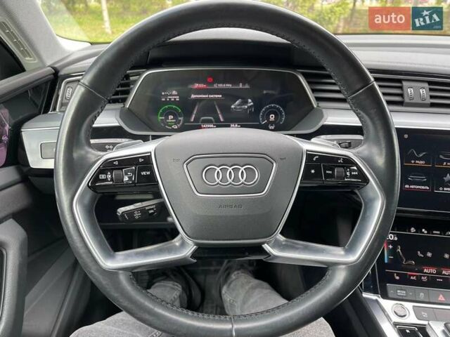 Синий Ауди E-Tron, объемом двигателя 0 л и пробегом 142 тыс. км за 26500 $, фото 47 на Automoto.ua