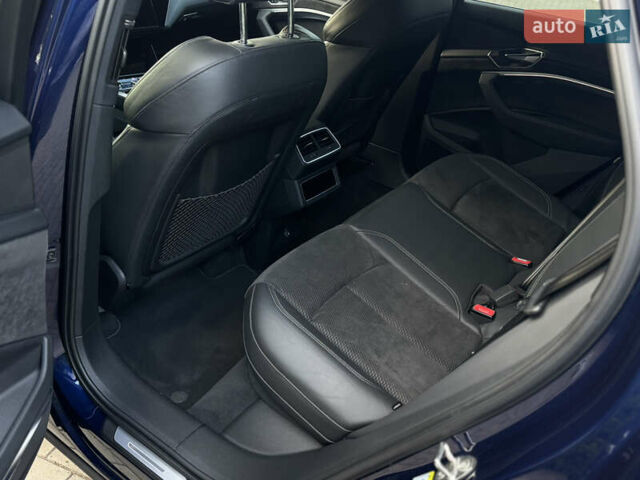 Синій Ауді E-Tron, об'ємом двигуна 0 л та пробігом 68 тис. км за 27800 $, фото 54 на Automoto.ua