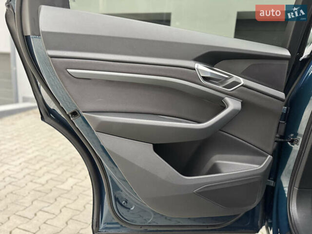 Синій Ауді E-Tron, об'ємом двигуна 0 л та пробігом 140 тис. км за 20900 $, фото 44 на Automoto.ua