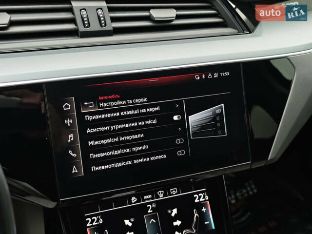 Синий Ауди E-Tron, объемом двигателя 0 л и пробегом 95 тыс. км за 34999 $, фото 53 на Automoto.ua