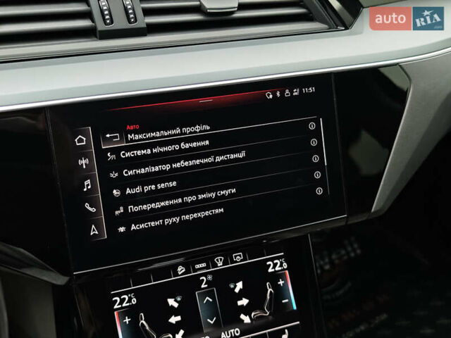 Синий Ауди E-Tron, объемом двигателя 0 л и пробегом 95 тыс. км за 34999 $, фото 55 на Automoto.ua