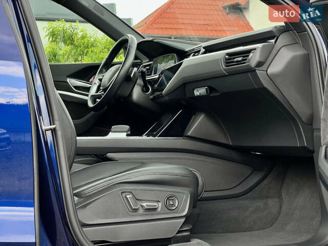 Синій Ауді E-Tron, об'ємом двигуна 0 л та пробігом 38 тис. км за 39511 $, фото 55 на Automoto.ua