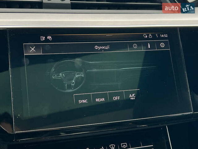 Синій Ауді E-Tron, об'ємом двигуна 0 л та пробігом 38 тис. км за 39511 $, фото 79 на Automoto.ua