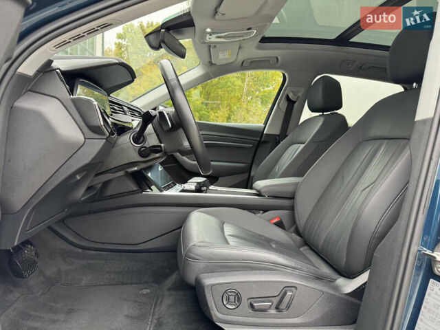 Синий Ауди E-Tron, объемом двигателя 0 л и пробегом 96 тыс. км за 25999 $, фото 50 на Automoto.ua