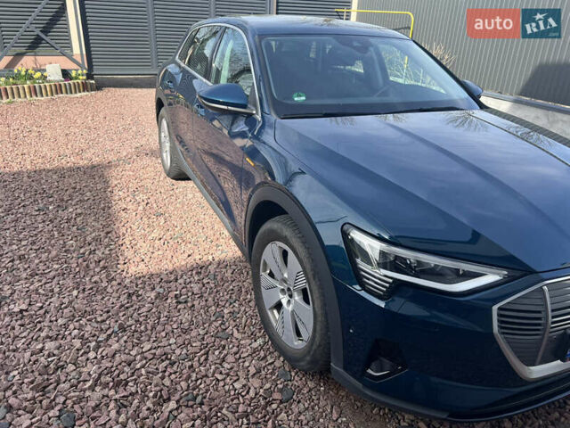Синий Ауди E-Tron, объемом двигателя 0 л и пробегом 84 тыс. км за 27500 $, фото 7 на Automoto.ua