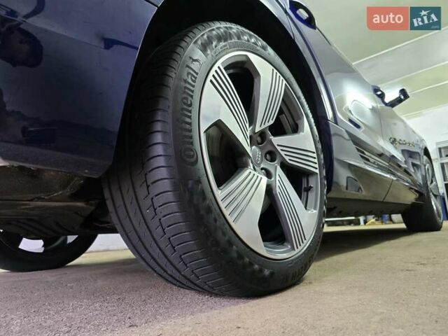 Синий Ауди E-Tron, объемом двигателя 0 л и пробегом 43 тыс. км за 39500 $, фото 87 на Automoto.ua