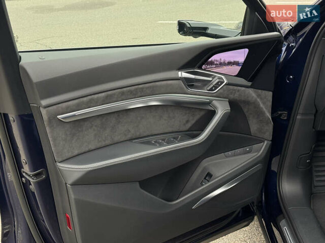 Синій Ауді E-Tron, об'ємом двигуна 0 л та пробігом 44 тис. км за 34000 $, фото 3 на Automoto.ua