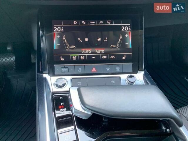 Синий Ауди E-Tron, объемом двигателя 0 л и пробегом 142 тыс. км за 26500 $, фото 66 на Automoto.ua