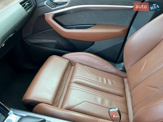 Синій Ауді E-Tron, об'ємом двигуна 0 л та пробігом 94 тис. км за 35790 $, фото 33 на Automoto.ua