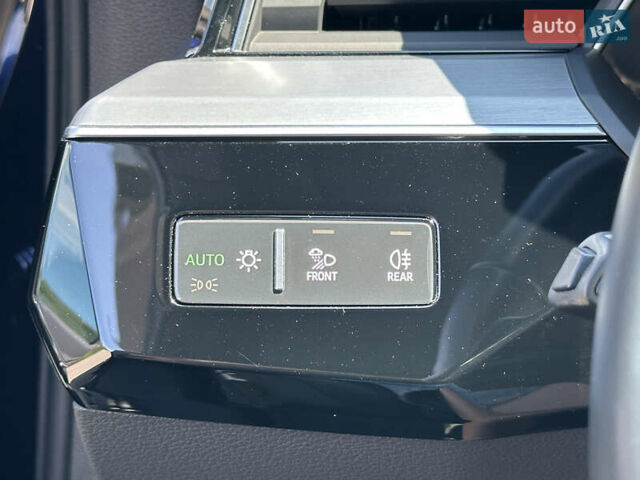 Синий Ауди E-Tron, объемом двигателя 0 л и пробегом 58 тыс. км за 43999 $, фото 97 на Automoto.ua