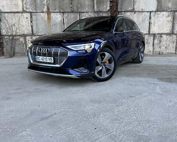 Синій Ауді E-Tron, об'ємом двигуна 0 л та пробігом 68 тис. км за 35500 $, фото 5 на Automoto.ua