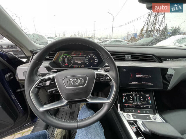 Синий Ауди E-Tron, объемом двигателя 0 л и пробегом 37 тыс. км за 30000 $, фото 6 на Automoto.ua