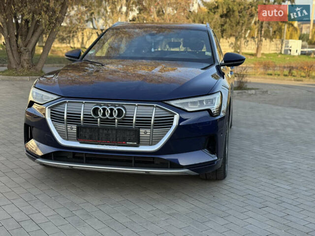 Синий Ауди E-Tron, объемом двигателя 0 л и пробегом 71 тыс. км за 28300 $, фото 63 на Automoto.ua