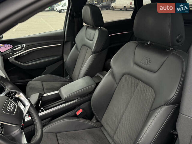Синій Ауді E-Tron, об'ємом двигуна 0 л та пробігом 44 тис. км за 34000 $, фото 5 на Automoto.ua